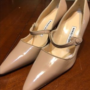 Manolo blanhnik beige heels